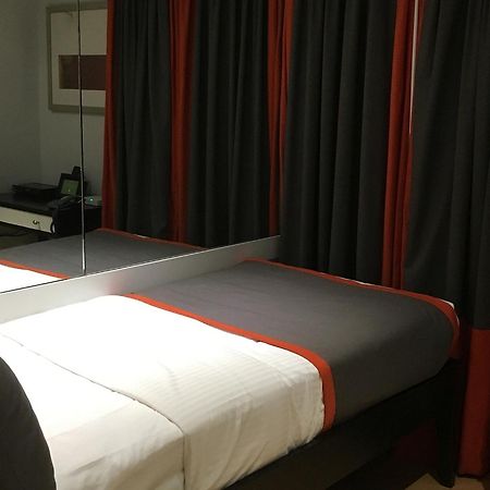 Avant Serviced Suites - Personal Concierge Manila Zewnętrze zdjęcie