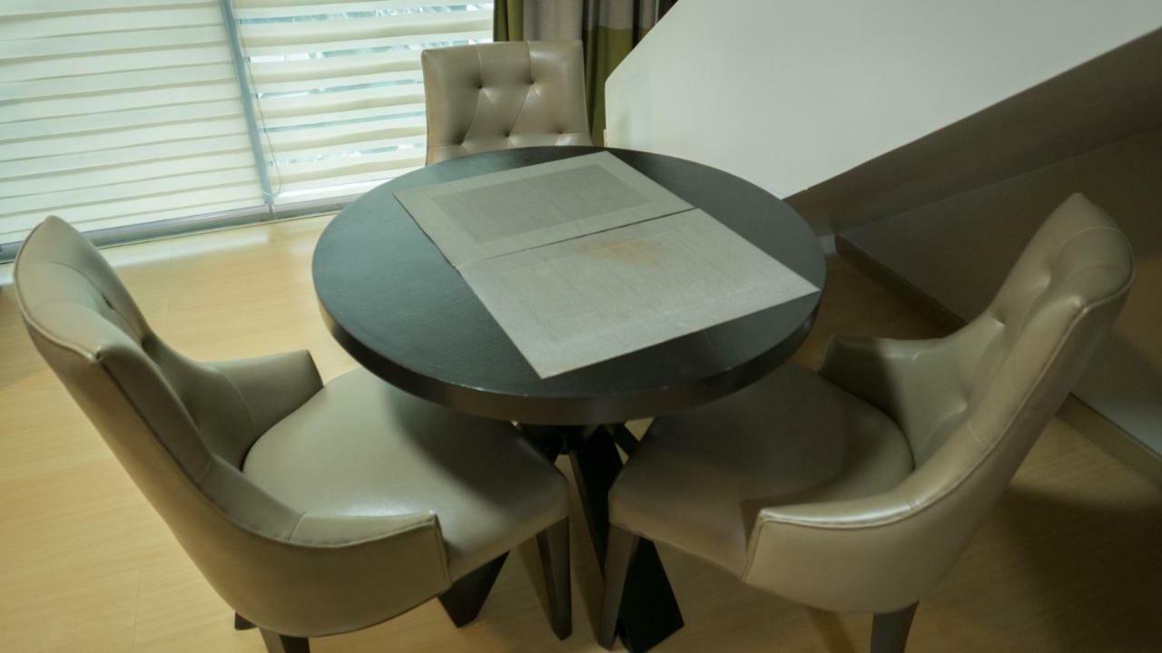 Avant Serviced Suites - Personal Concierge Manila Zewnętrze zdjęcie