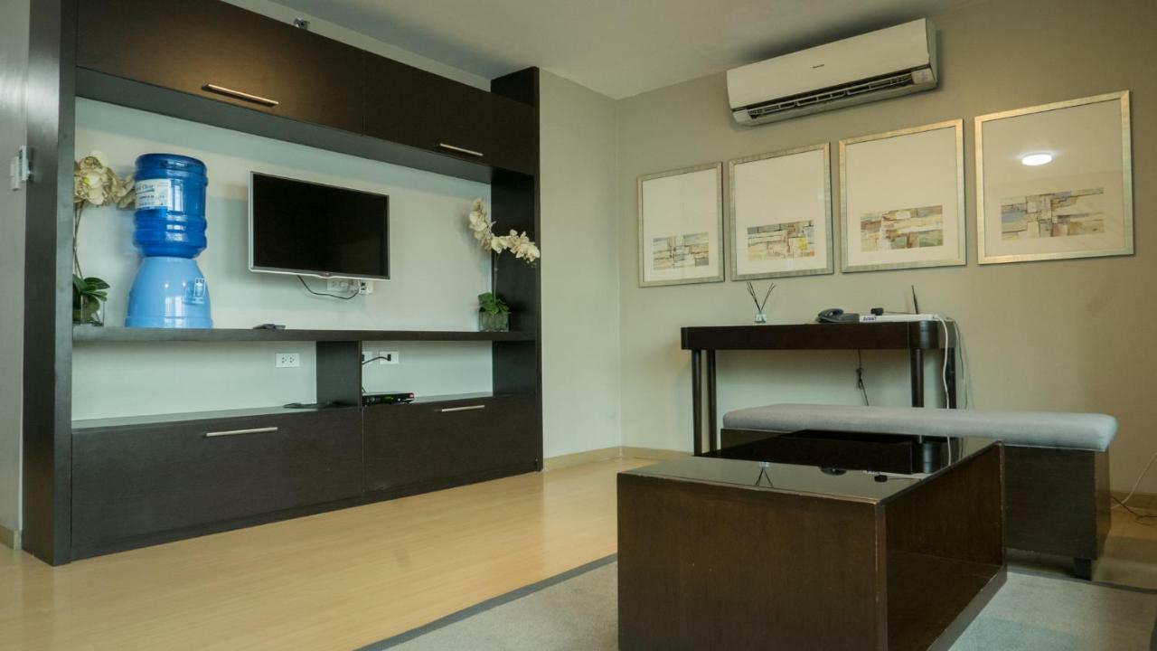 Avant Serviced Suites - Personal Concierge Manila Zewnętrze zdjęcie